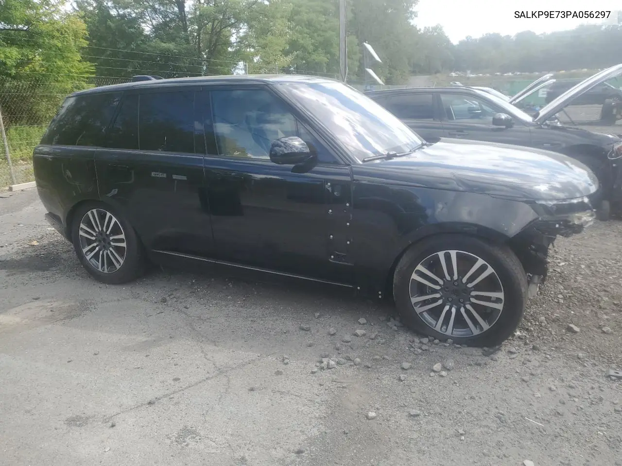Photo 5 of vehicle VIN SALKP9E73PA056297